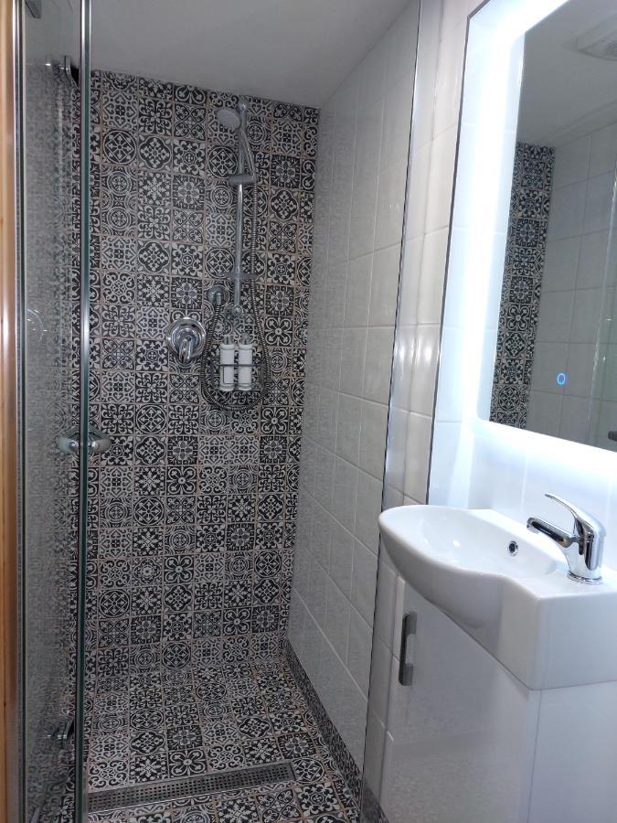 Bay Apartment *